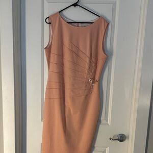Elegant Pink Sleeveless Dress